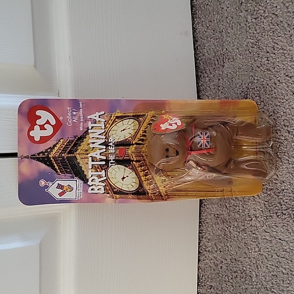 Ronald Mcdonald Beanie Baby Collection - Picture 5 of 8
